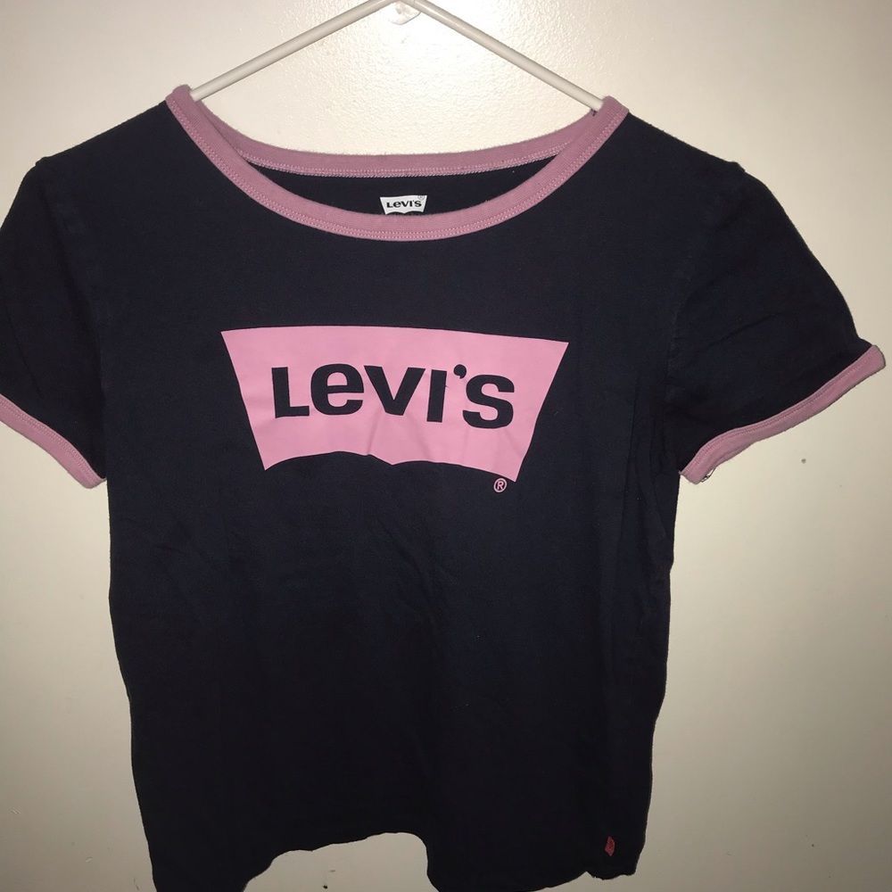 Levi Ringer Tee